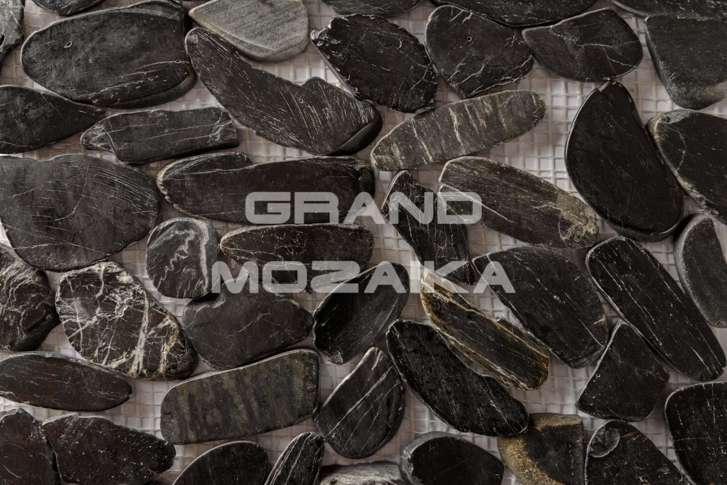 Мозаика 052381 MS00-3 BCP ГАЛЬКА овал чёрная шлифованная серия Nature